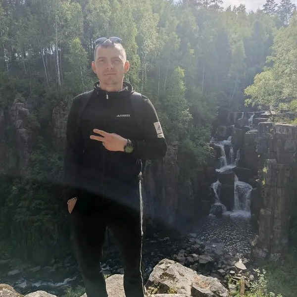 Виктор
